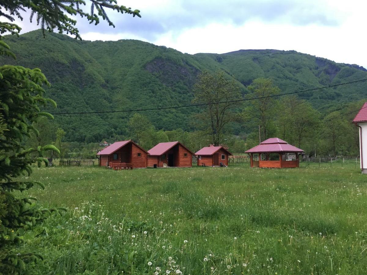 Bungalows-Oaza Vusanje Екстер'єр фото