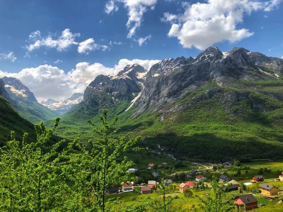 Bungalows-Oaza Vusanje Екстер'єр фото